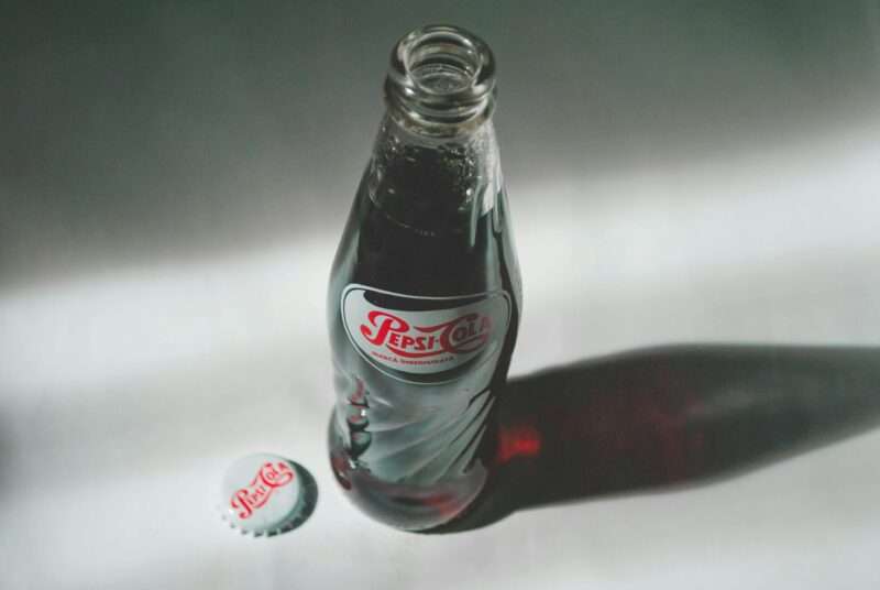 butelka pepsi z dawnym logo