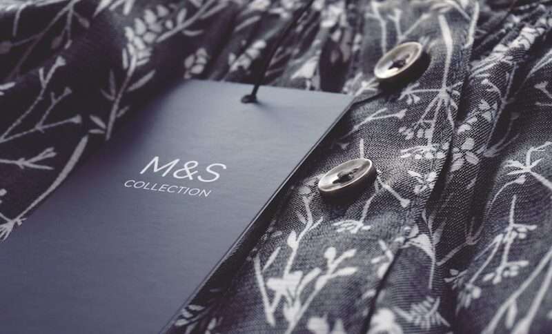 Metka marki M&S Collection na wzorzystej koszuli z guzikami.